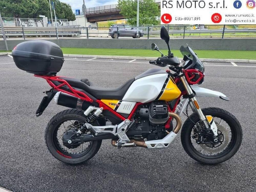 Moto Guzzi V85 TT Evocative Graphics (2019 - 20) (2)