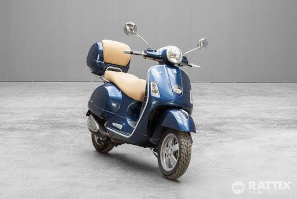 Vespa GTS 300 Touring ABS (2014 - 16)