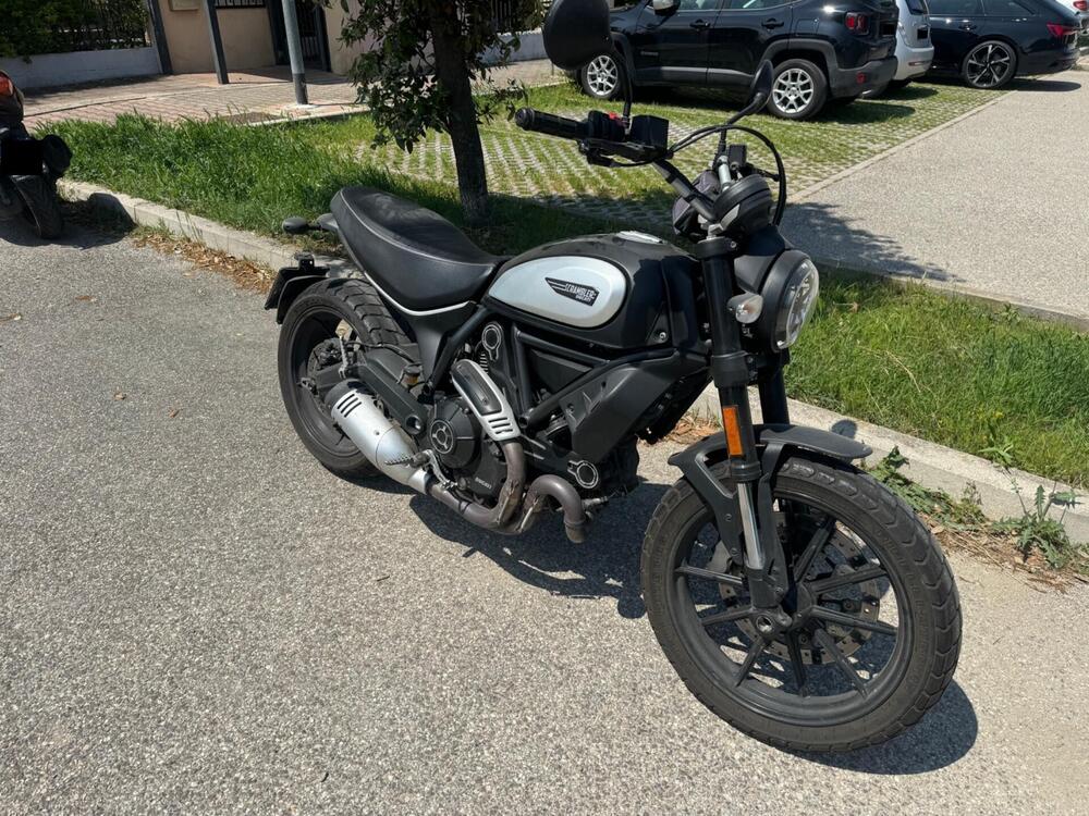 Ducati Scrambler 800 Icon Dark (2020) (2)