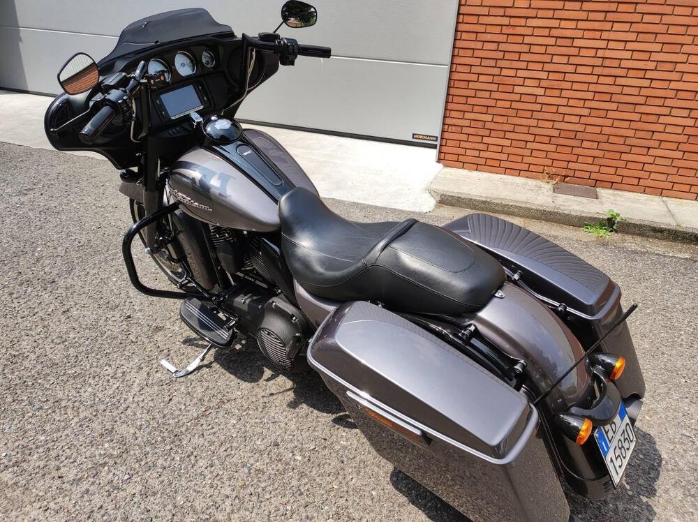 Harley-Davidson 1690 Street Glide Special (2014 - 16) - FLHX (5)