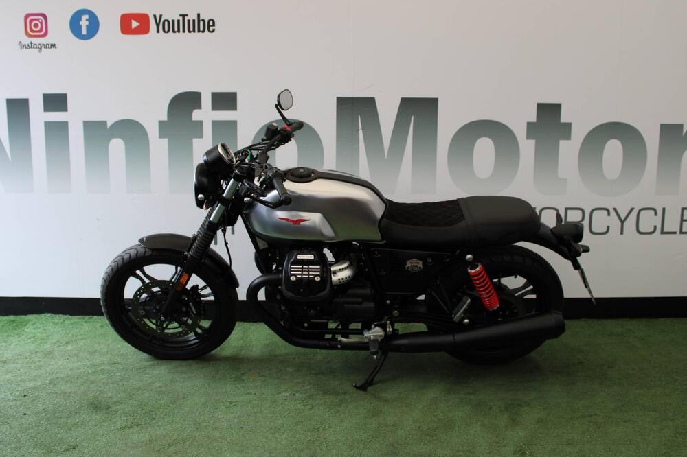 Moto Guzzi V7 III Stone S (2020) (4)