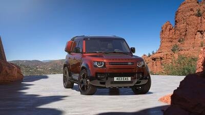 Land Rover Defender: i nuovi accessori, allestimenti e motori pi&ugrave; potenti