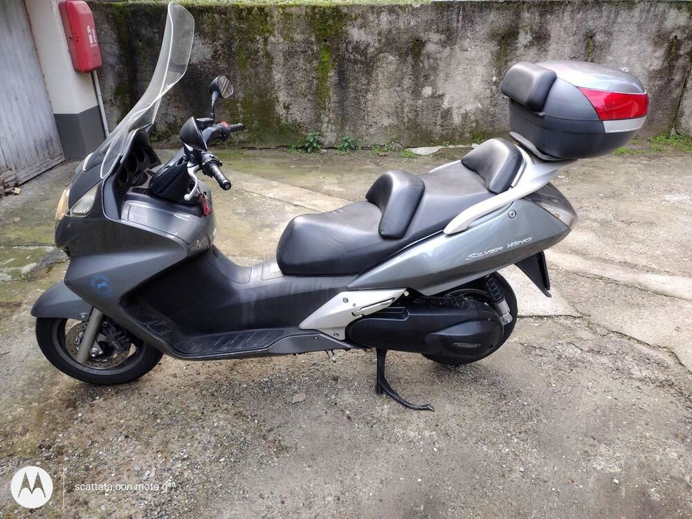 Honda Silver Wing 600 (2001 - 05) (2)