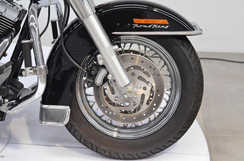 Harley-Davidson 1450 Road King Classic (2006 - 07) - FLHRCI (4)