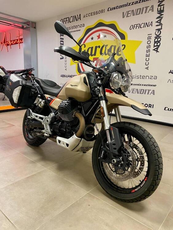 Moto Guzzi V85 TT Travel (2020) (2)