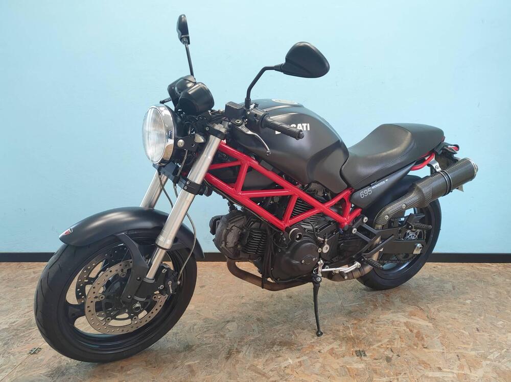 Ducati Monster 695 (2006 - 08) (3)