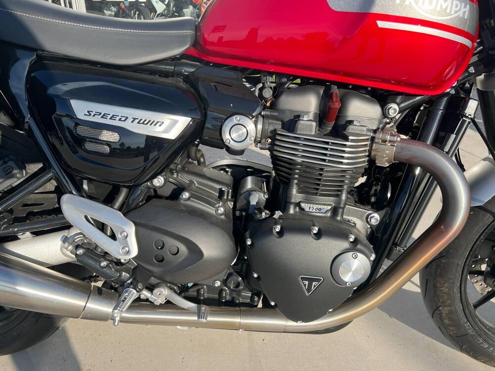 Triumph Speed Twin 1200 (2021 - 24) (3)