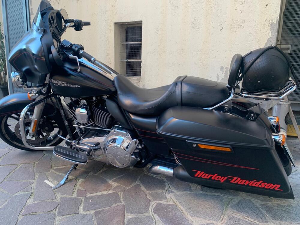 Harley-Davidson 1690 Street Glide Special (2014 - 16) - FLHX (2)