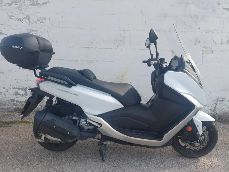Sym Maxsym 400 (2021 - 25)