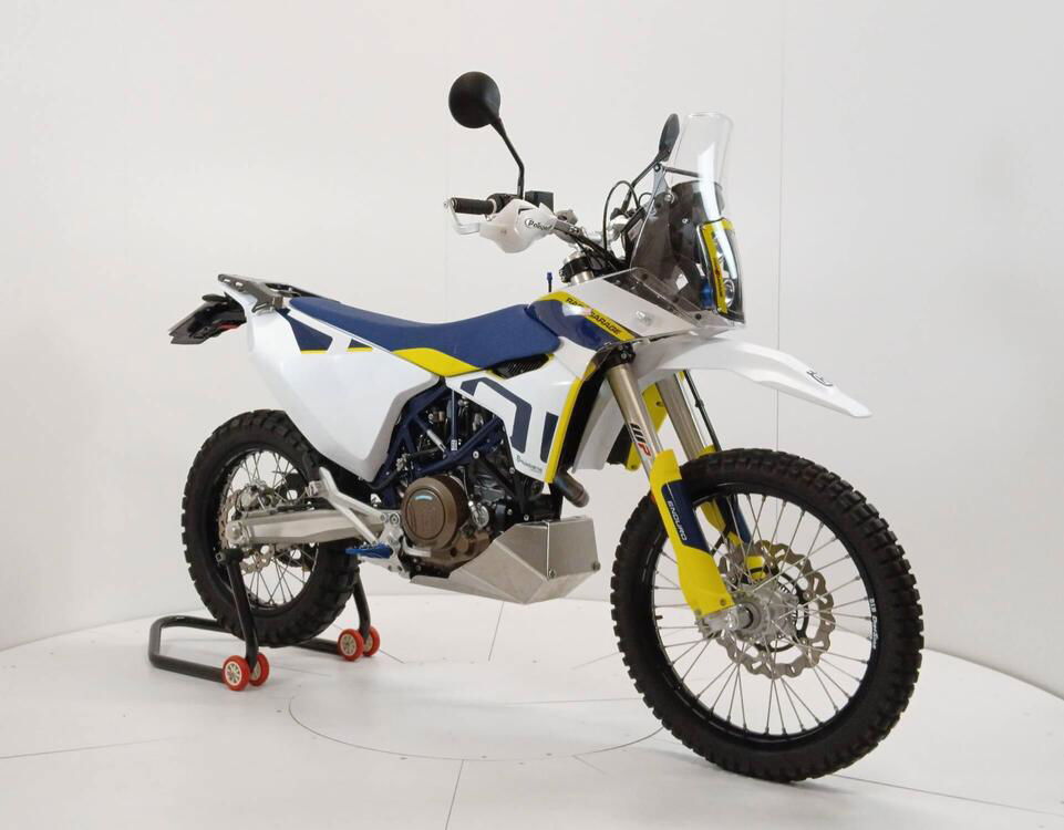 Husqvarna 701 Enduro (2022) (2)