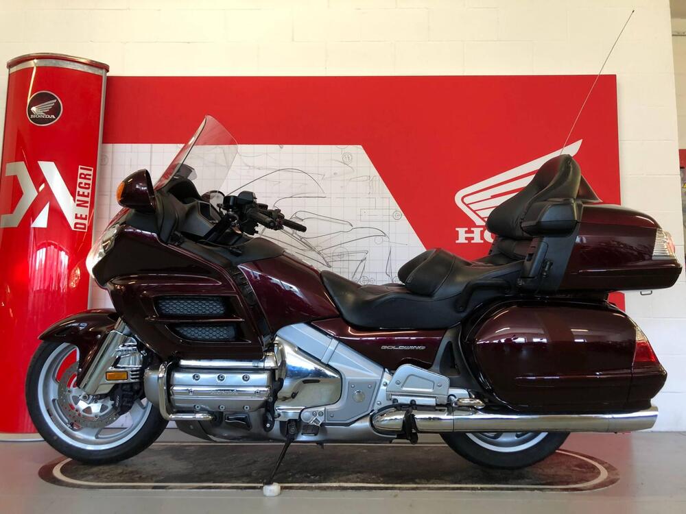 Honda GL 1800 Gold Wing (2007 - 11) (2)