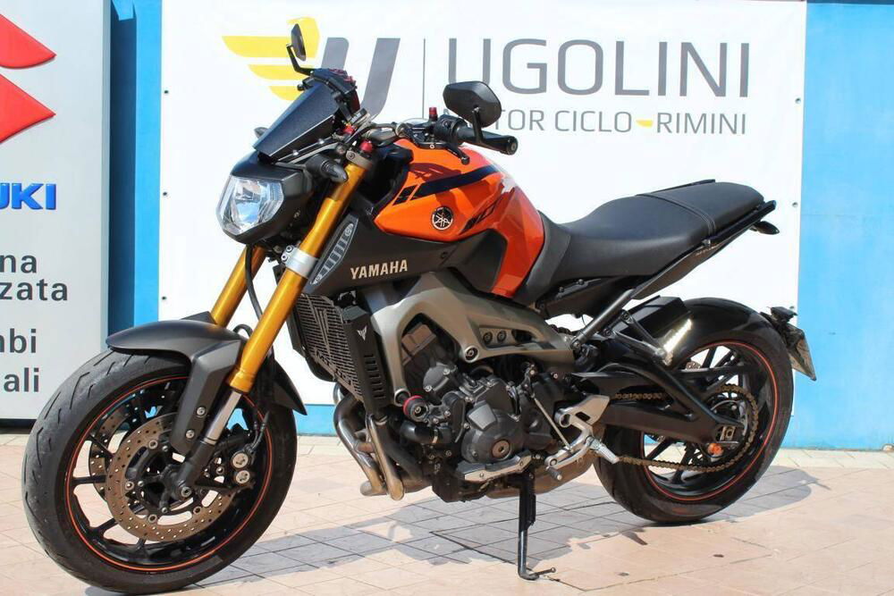 Yamaha MT-09 (2013 - 15) (3)