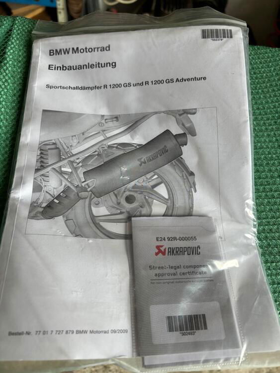 Terminale scarico Akrapovic per BMW R1200 GS (3)