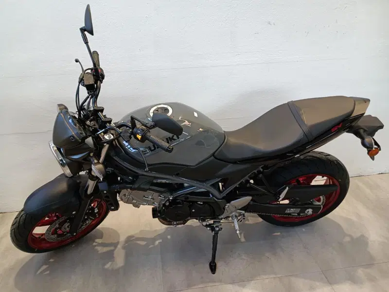 Suzuki SV650 (2025 - 26) (2)