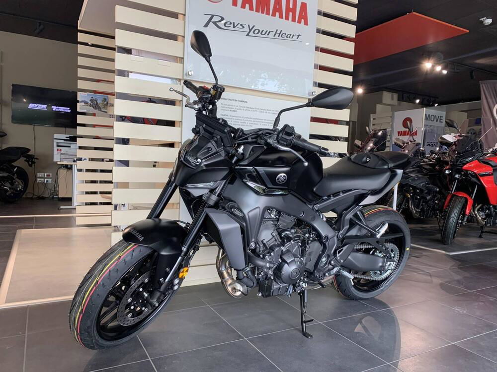 Yamaha MT-09 (2024) (2)