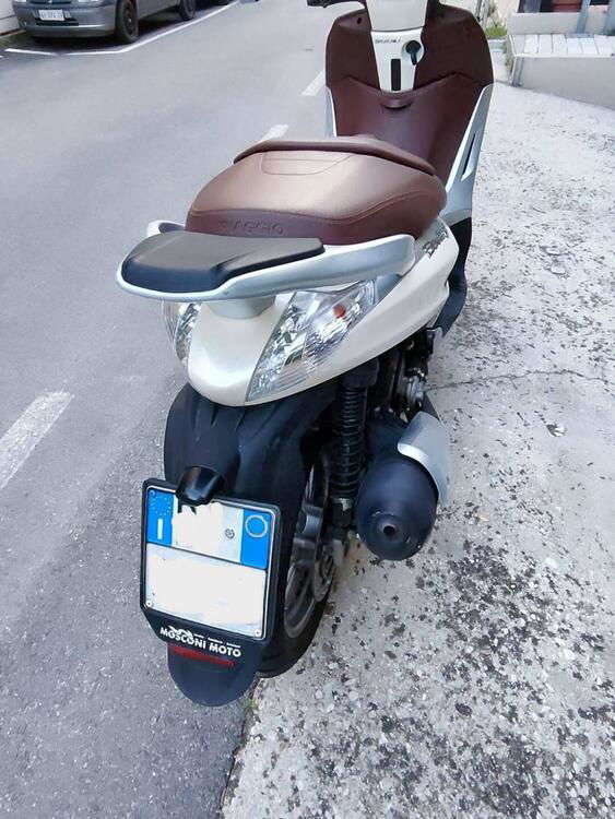 Piaggio Beverly 300 i.e. (2010 - 16) (4)