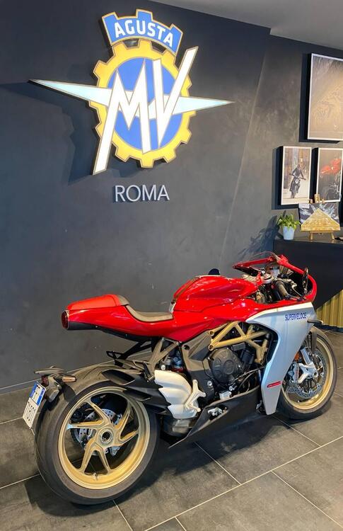 MV Agusta Superveloce 800 (2021 - 24) (3)