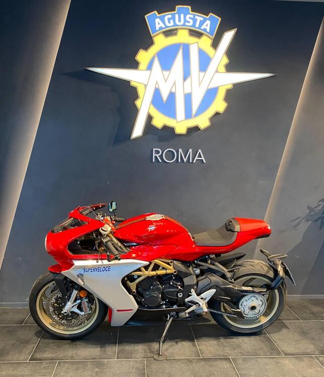 MV Agusta Superveloce 800 (2021 - 24) (2)