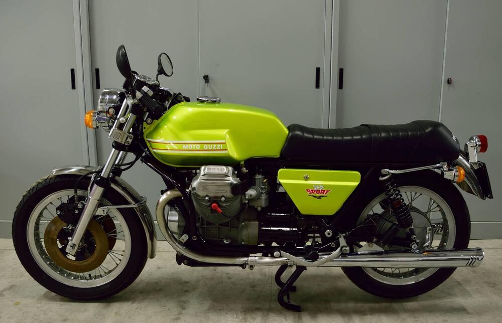 Moto Guzzi V7 Sport 750 (2)