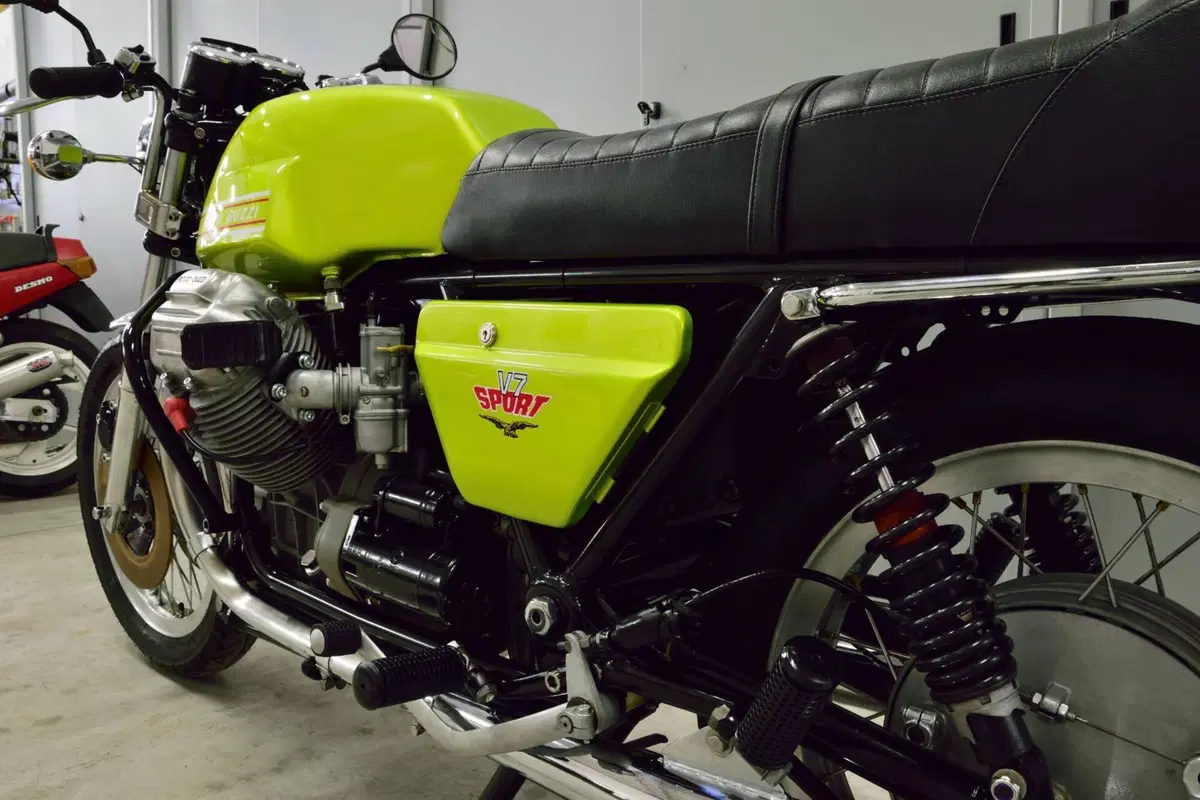 Moto Guzzi V7 Sport 750 Legnano (3)