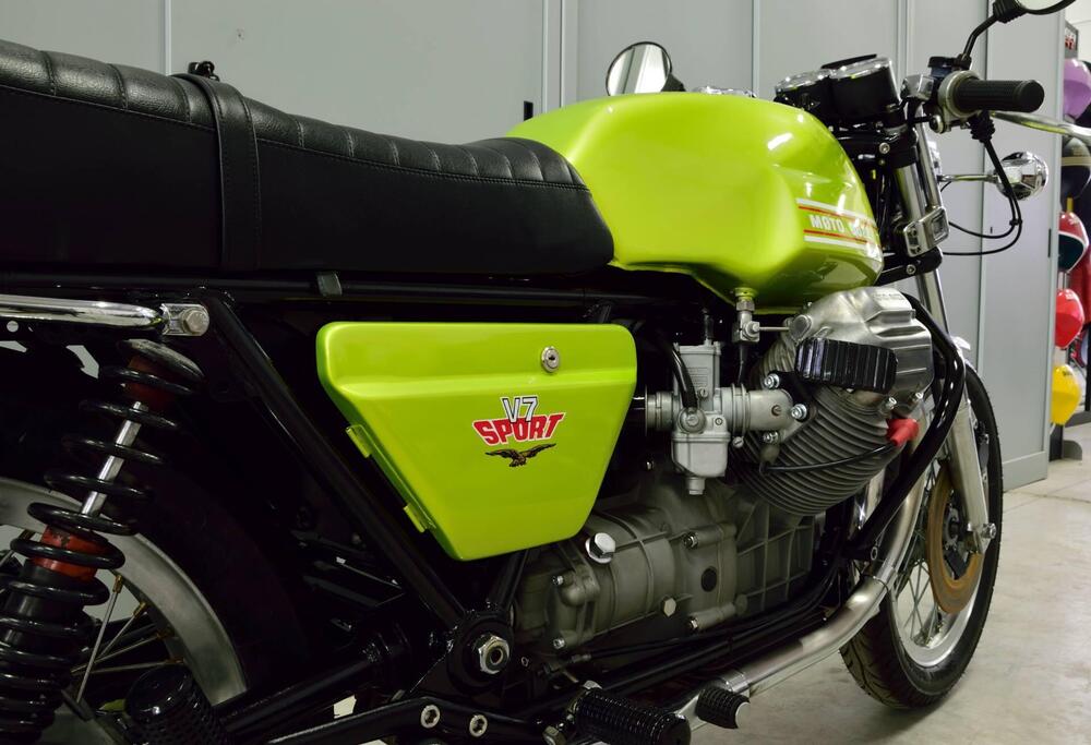 Moto Guzzi V7 Sport 750 (5)