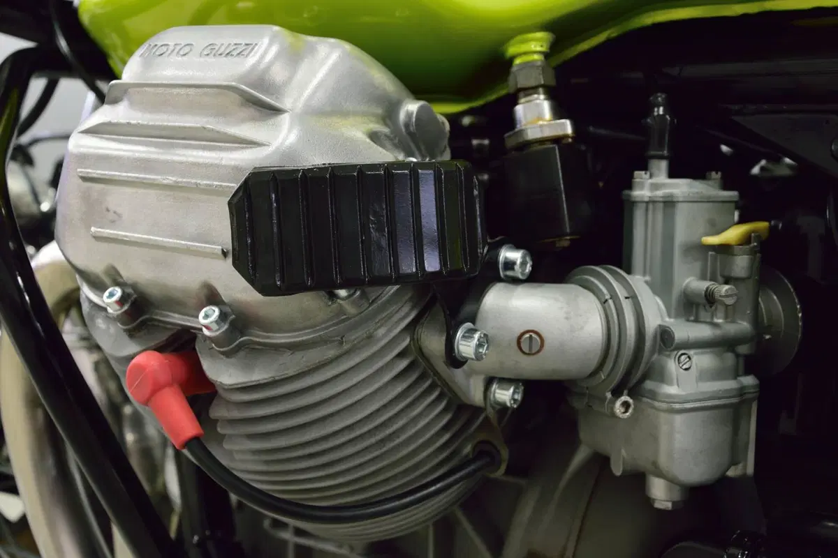 Moto Guzzi V7 Sport 750 Legnano (17)