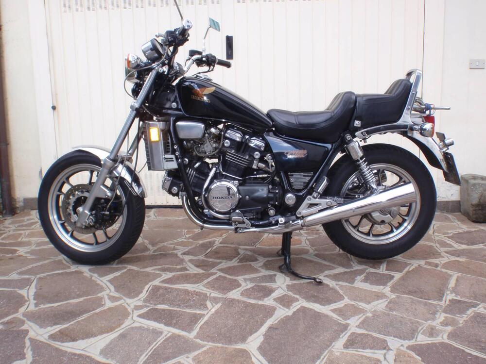 Honda VF 750 C