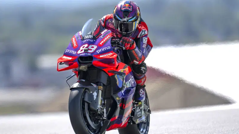 MotoGP 2024. GP di Francia. Pole da record per Jorge Martin! Secondo Pecco Bagnaia, indietro Marc Marquez (che salvataggio!!) [RISULTATI e VIDEO]