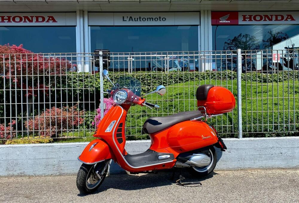 Vespa GTS 300 Hpe (2021 - 22)