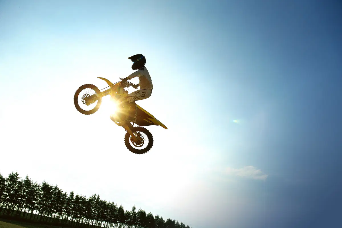 Suzuki RM-Z 2017 (5)
