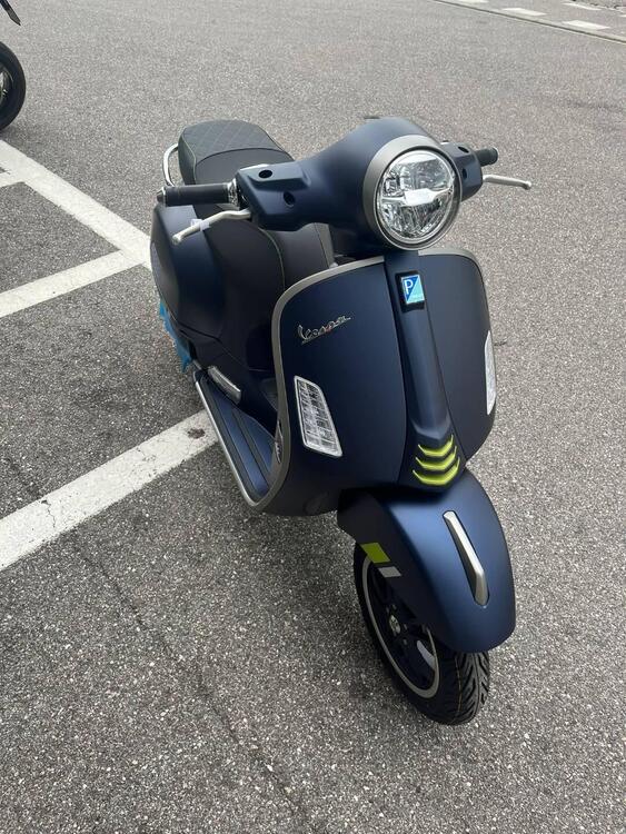 Vespa GTS 125 Super Tech (2023 - 24) (4)