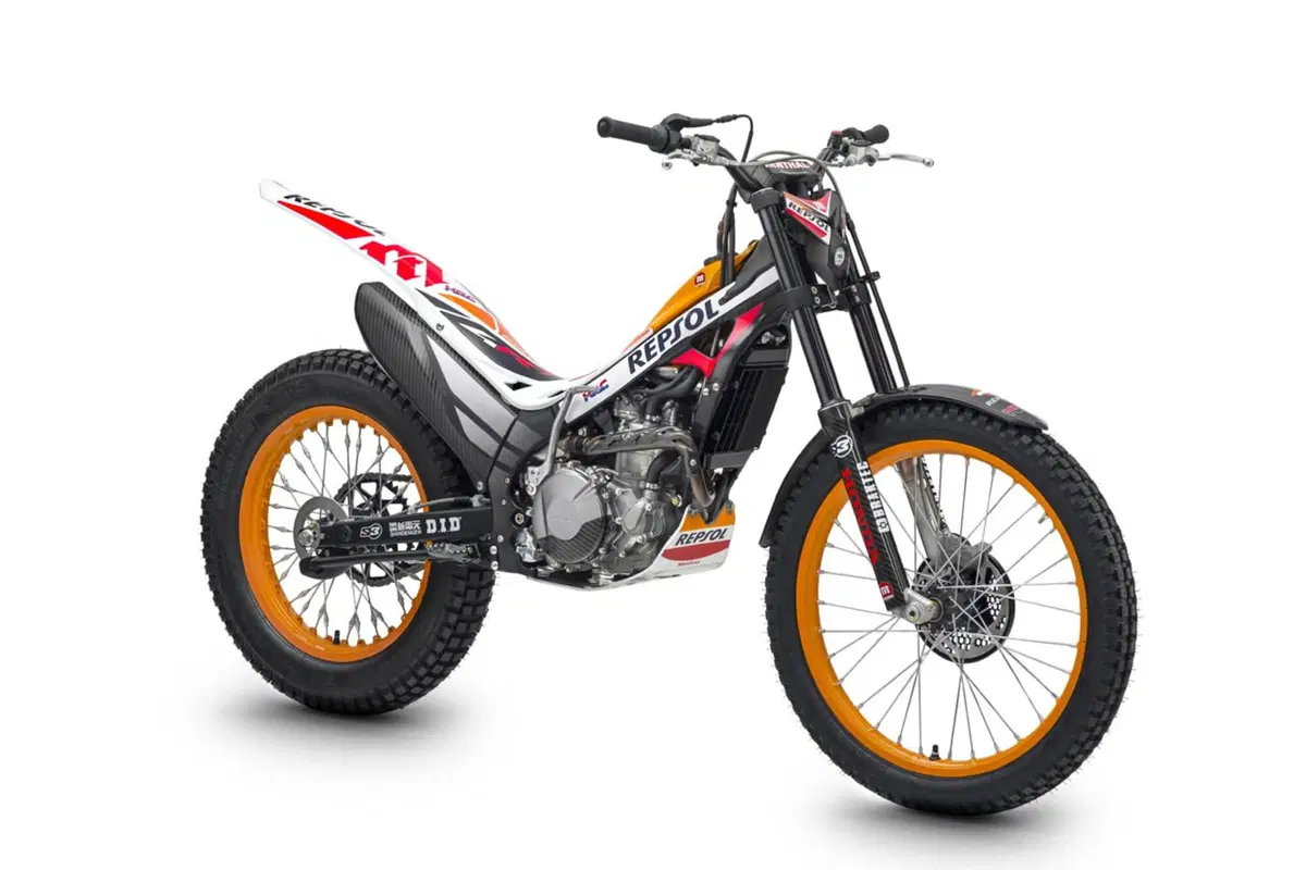 Montesa Cota 4RT e Cota Race Replica 2017 (3)