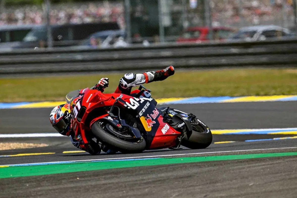 Il salvataggio di Pedro Acosta nella Sprint di Le Mans (3)