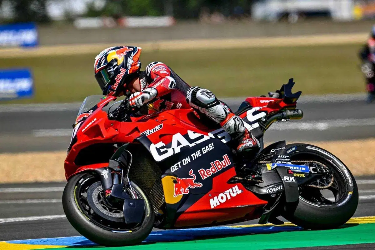 Il salvataggio di Pedro Acosta nella Sprint di Le Mans (14)