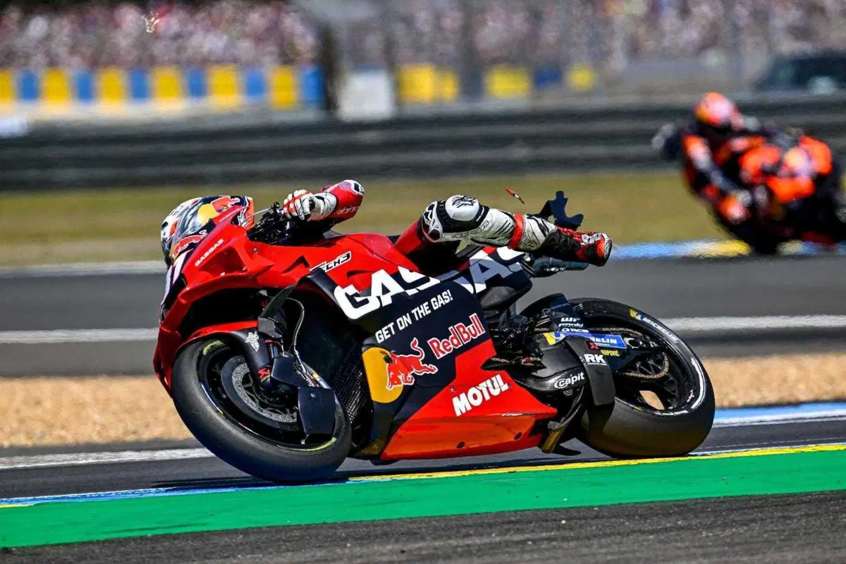 Il salvataggio di Pedro Acosta nella Sprint di Le Mans (11)
