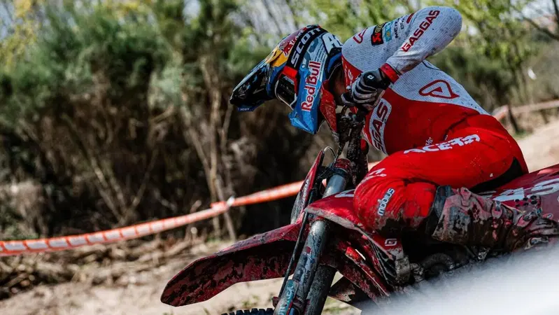 EnduroGP Sabato FLASH. A Andrea Verona il primo round di Romania 