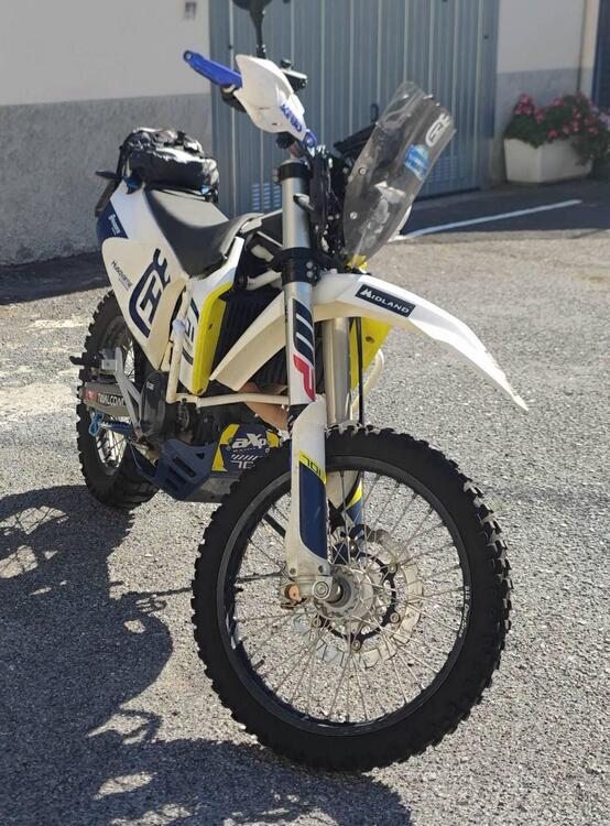 Husqvarna 701 Enduro (2017 - 19) (2)