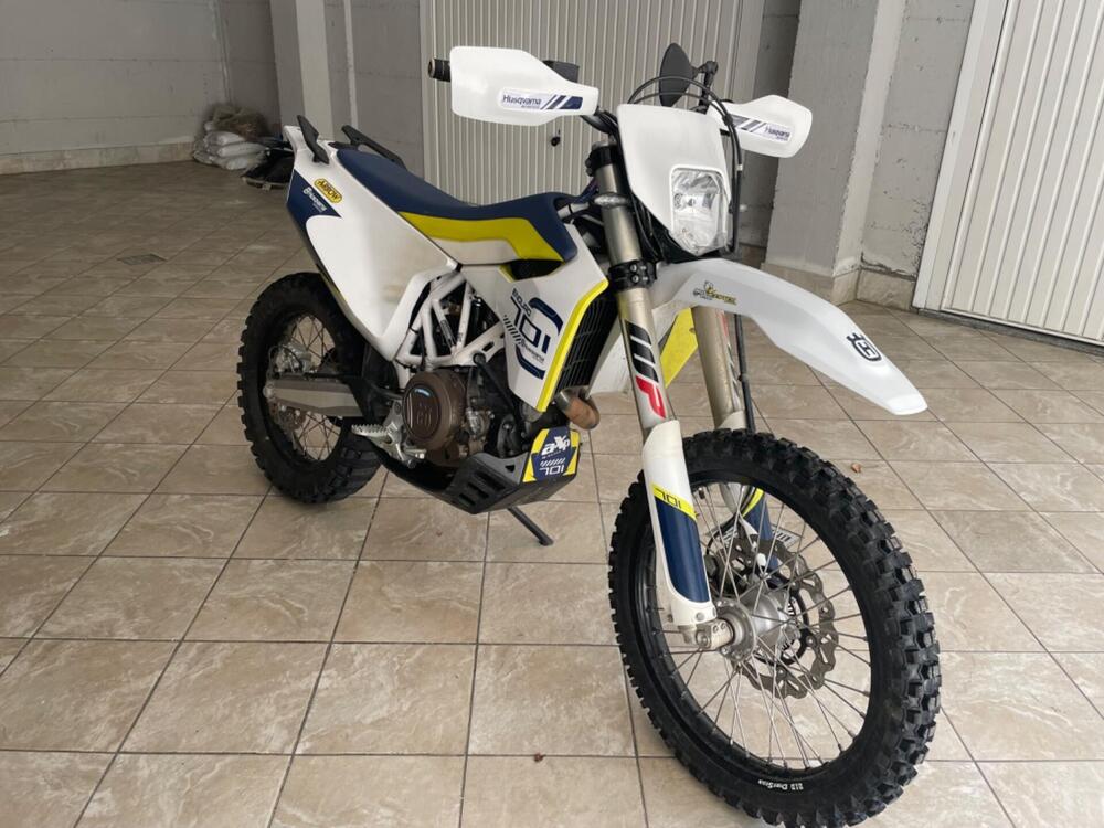 Husqvarna 701 Enduro (2017 - 19) (2)