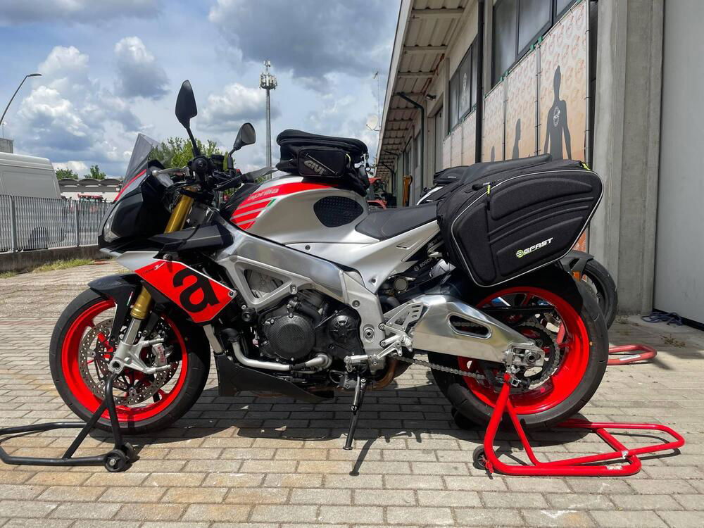 Aprilia Tuono 1100 V4 RR (2017 - 18) (2)