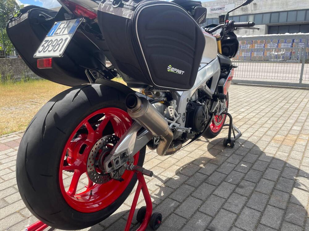 Aprilia Tuono 1100 V4 RR (2017 - 18) (4)