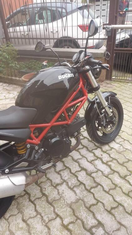 Ducati Monster 695 (2006 - 08) (4)