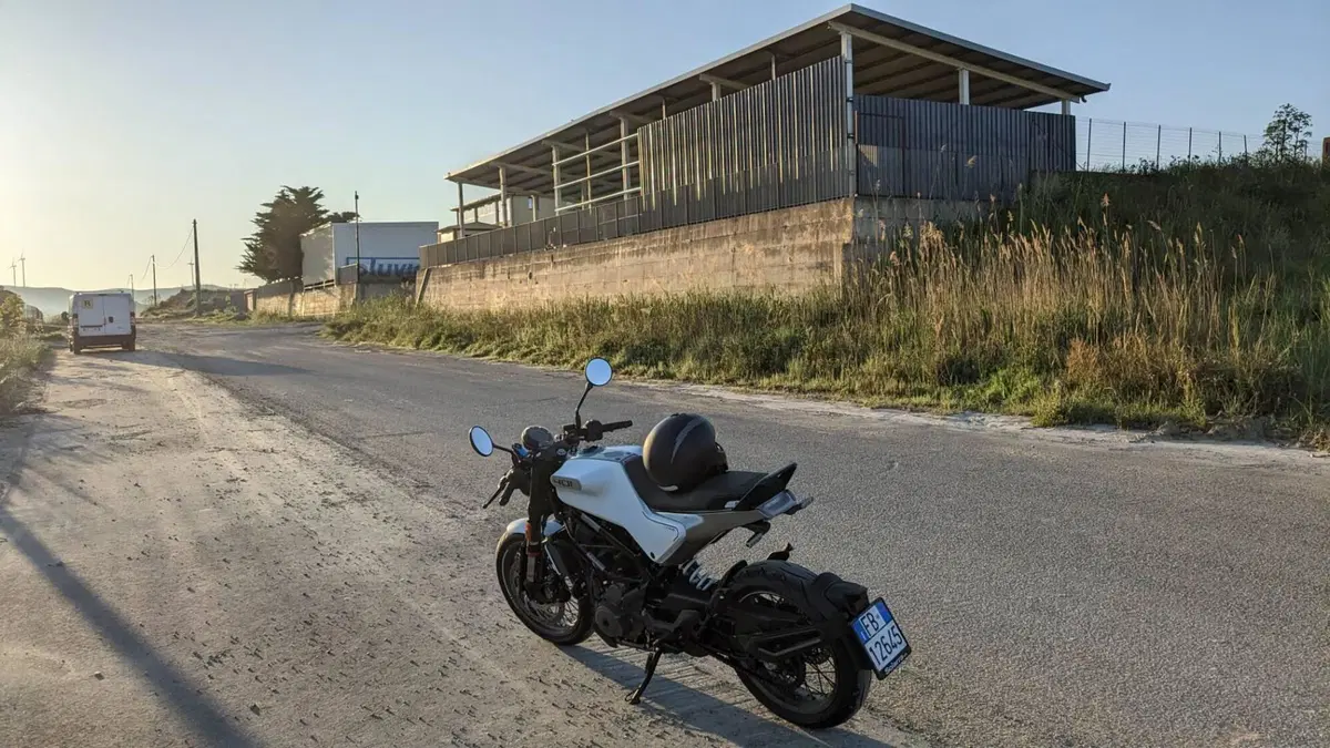 Husqvarna Vitpilen 401 (2021 - 23) (3)