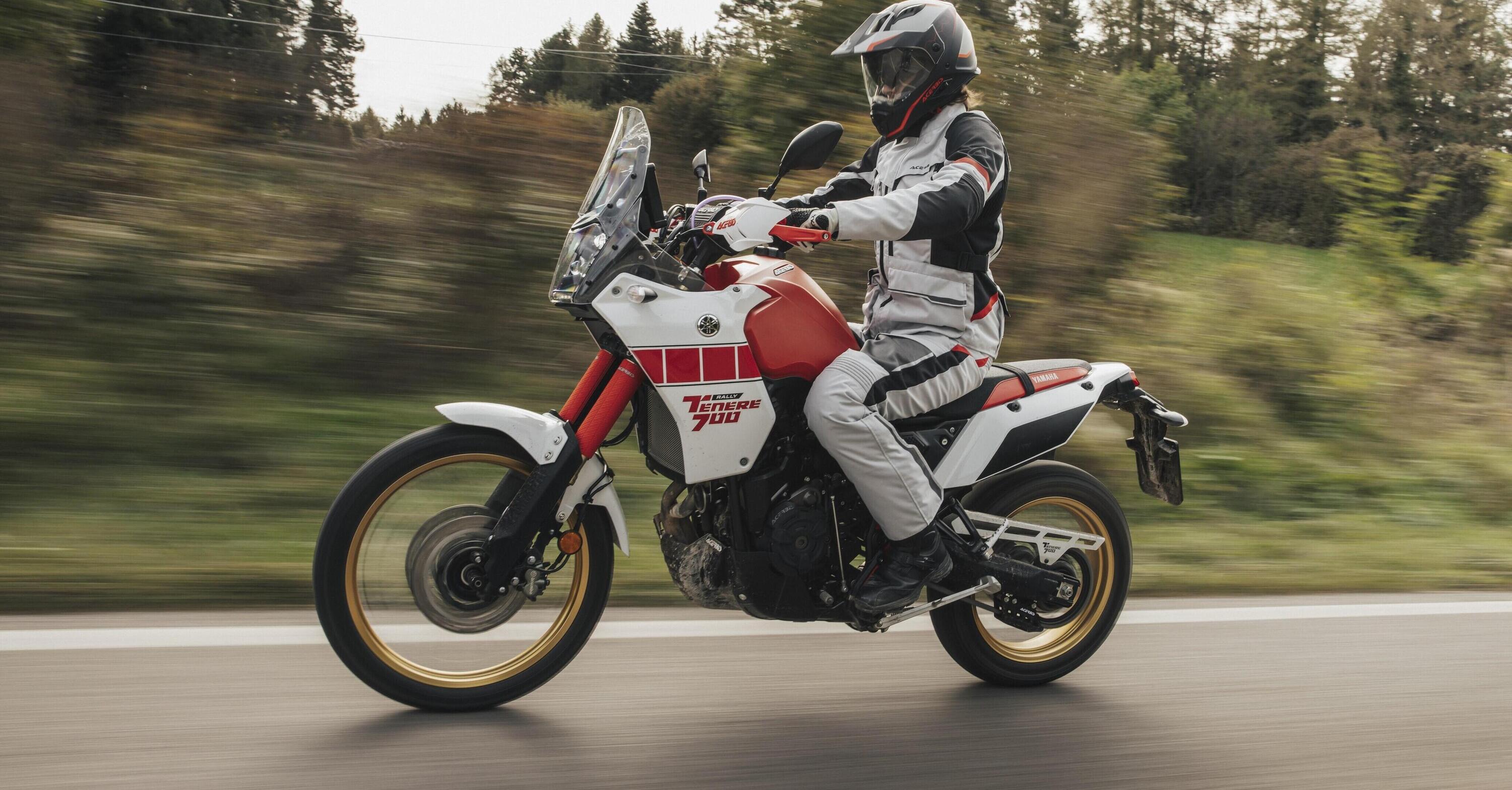 X-ROVER: ecco il nuovo completo Acerbis per l'adventouring - Accessori ...