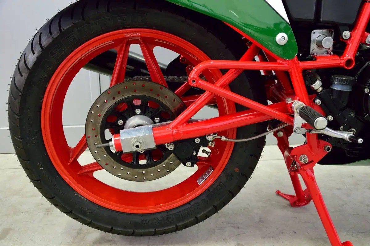 Ducati 750 F1 (12)