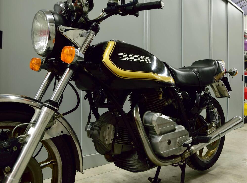 Ducati Darmah 900 (4)