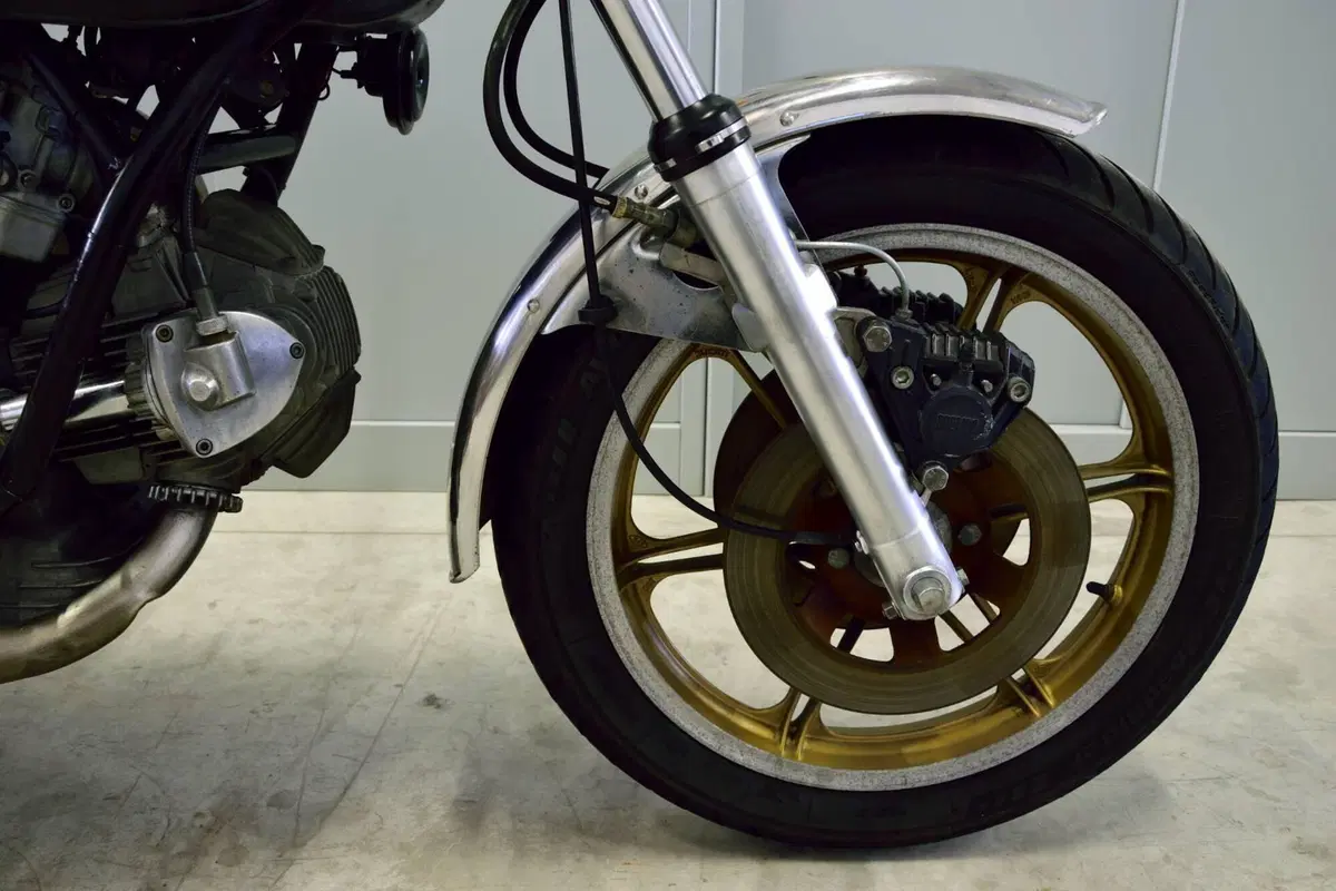 Ducati Darmah 900 (7)
