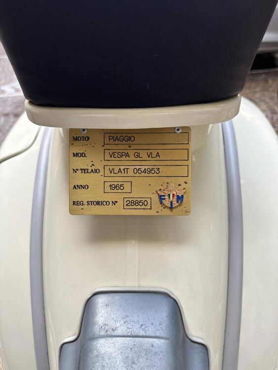 Piaggio Vespa GL (VLA1) 150 (3)