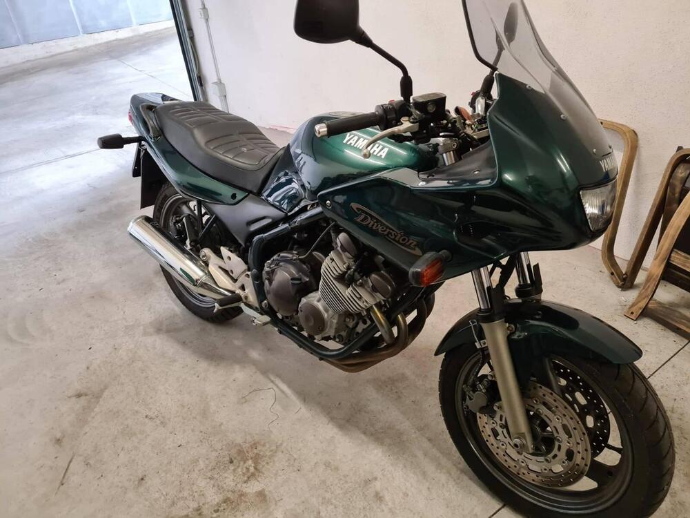 Yamaha XJ 600 