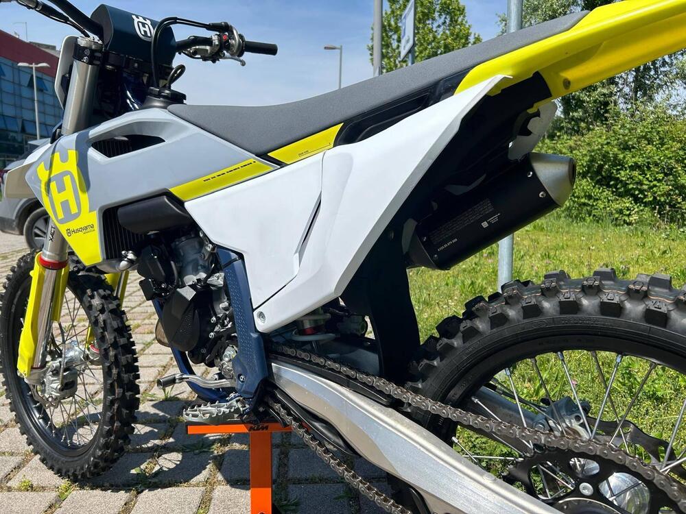 Husqvarna TC 125 (2024) (3)