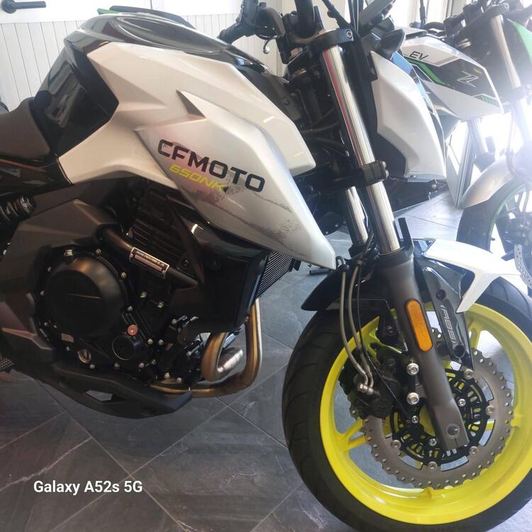 CFMOTO 650NK (2021 - 24) (2)